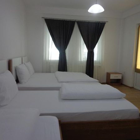 Hotel Rio Πρίστινα Εξωτερικό φωτογραφία