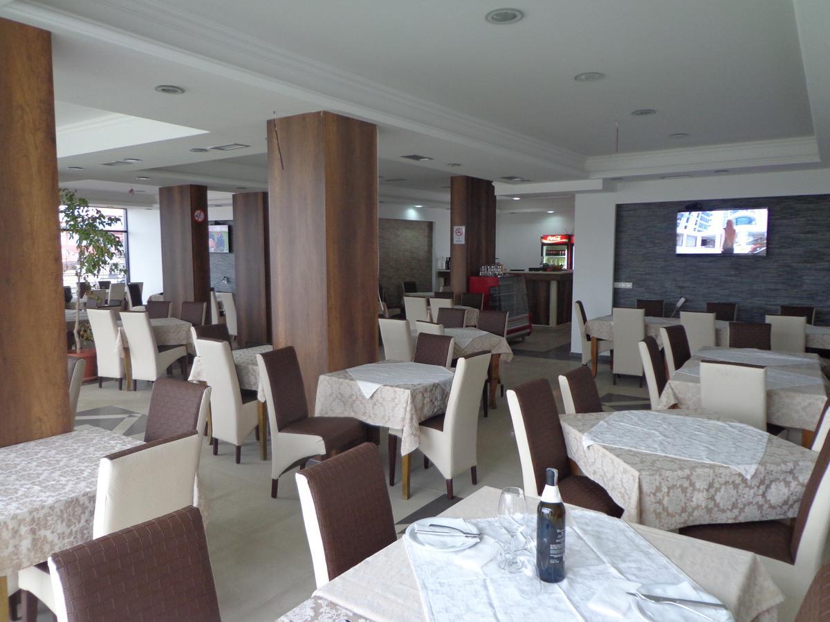 Hotel Rio Πρίστινα Εξωτερικό φωτογραφία