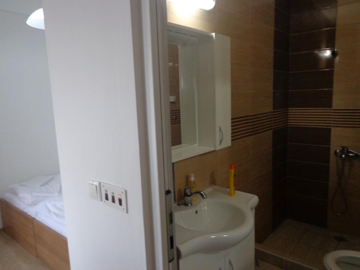 Hotel Rio Πρίστινα Εξωτερικό φωτογραφία