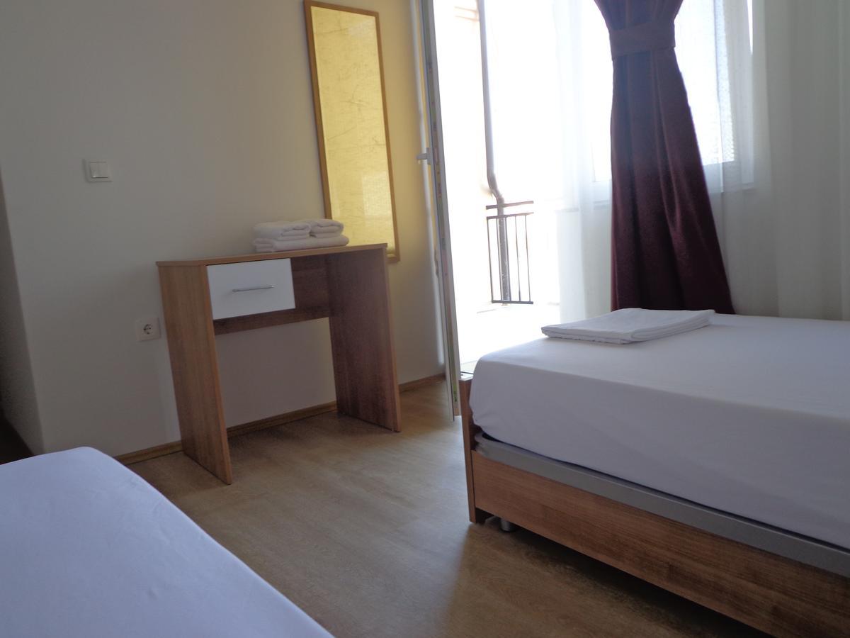 Hotel Rio Πρίστινα Εξωτερικό φωτογραφία